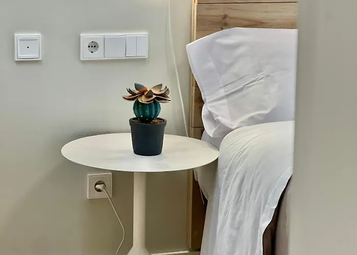 Puente Santiago Apostol Apartamento
